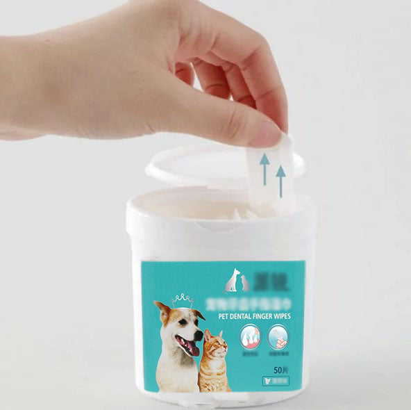 Finger wipes for dental cleaning of pets
