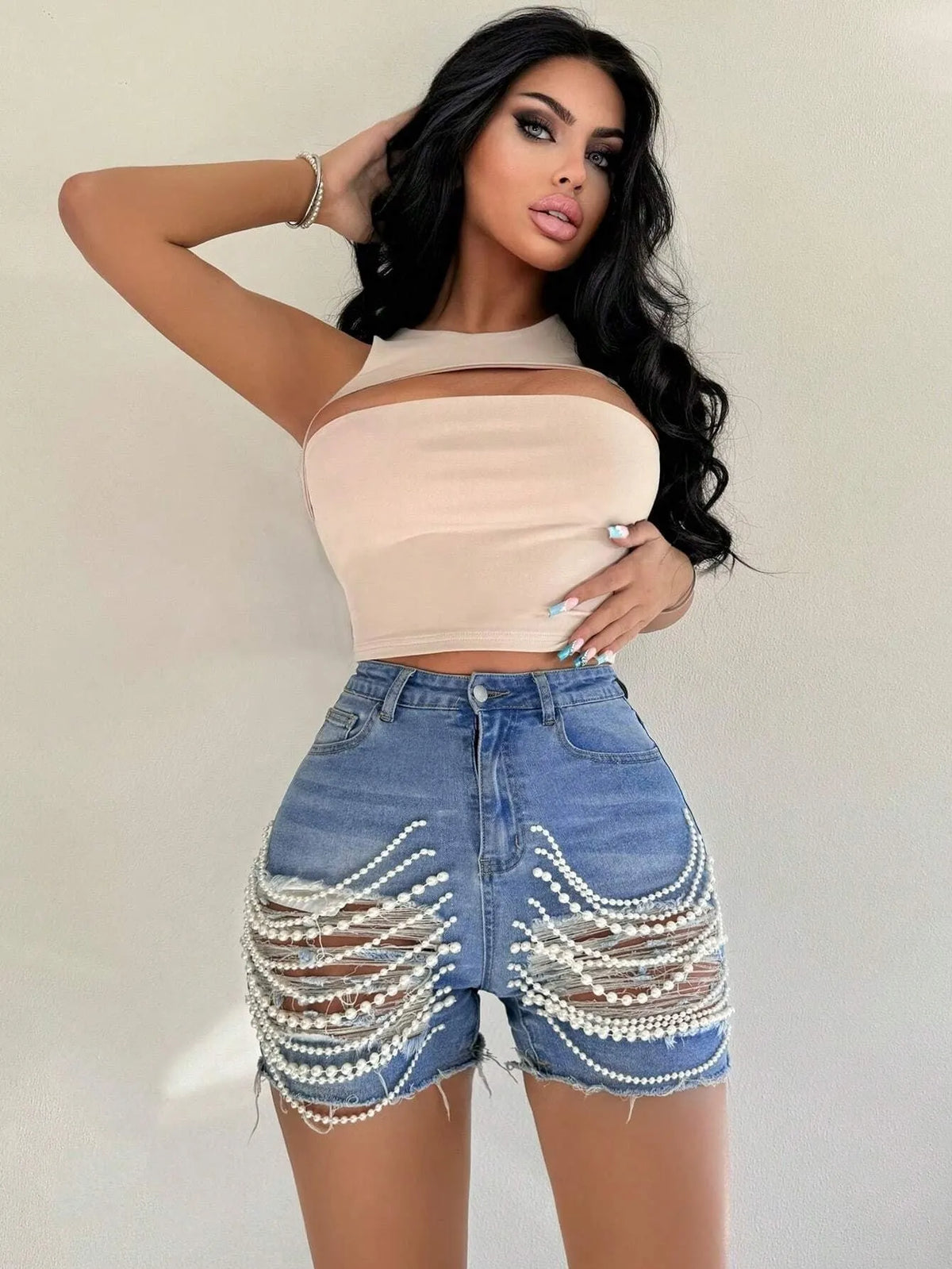 Upgrade your wardrobe 🔥Buy the trendy chain embellished jeans of 2026 now!